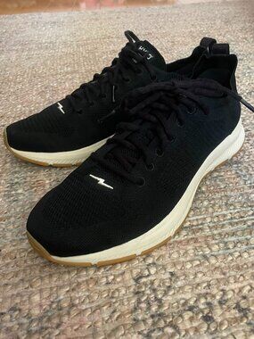 HYLO Run Shoes Black Knit Running Shoes Sneakers Men's 10 Women's 11.5 NWOB